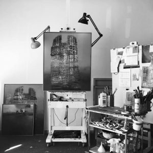 Estudio Building Mumbai. Óleo y mixta sobre tabla 100x81cm. 2016/2017, Entropía, Daniel Franca.
